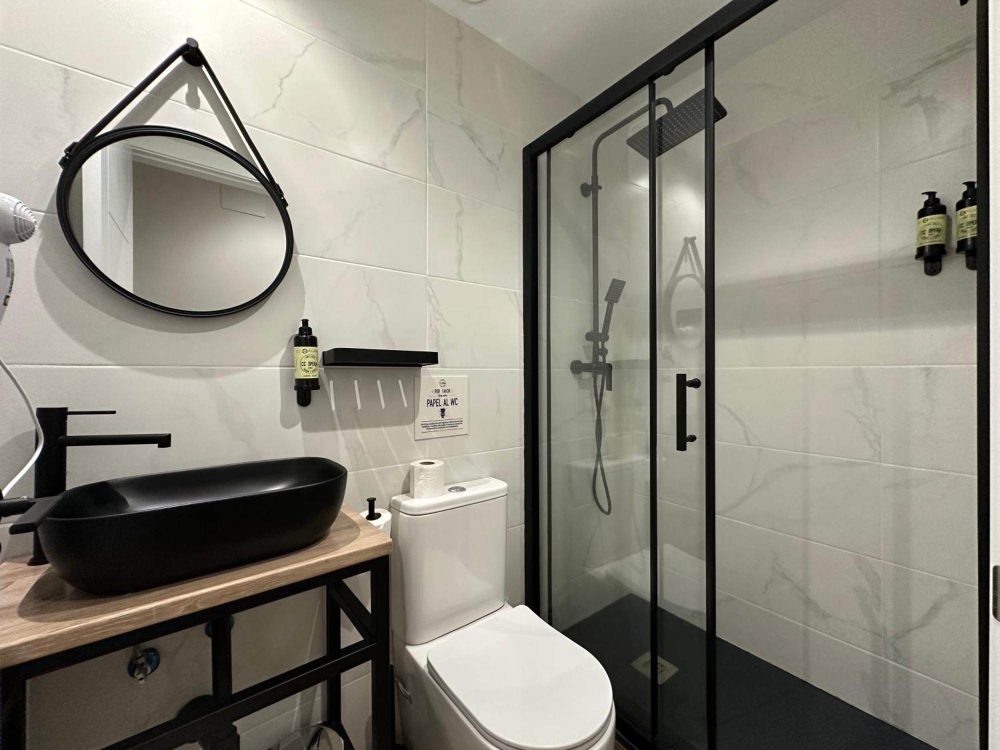 Cc Opera Suites Мадрид Экстерьер фото