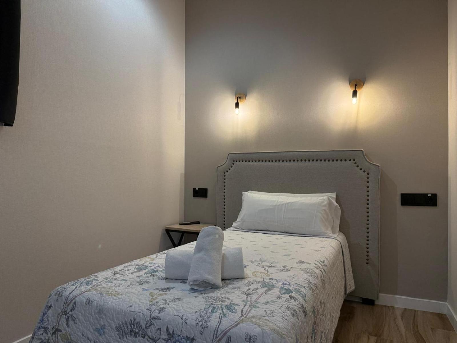 Cc Opera Suites Мадрид Экстерьер фото
