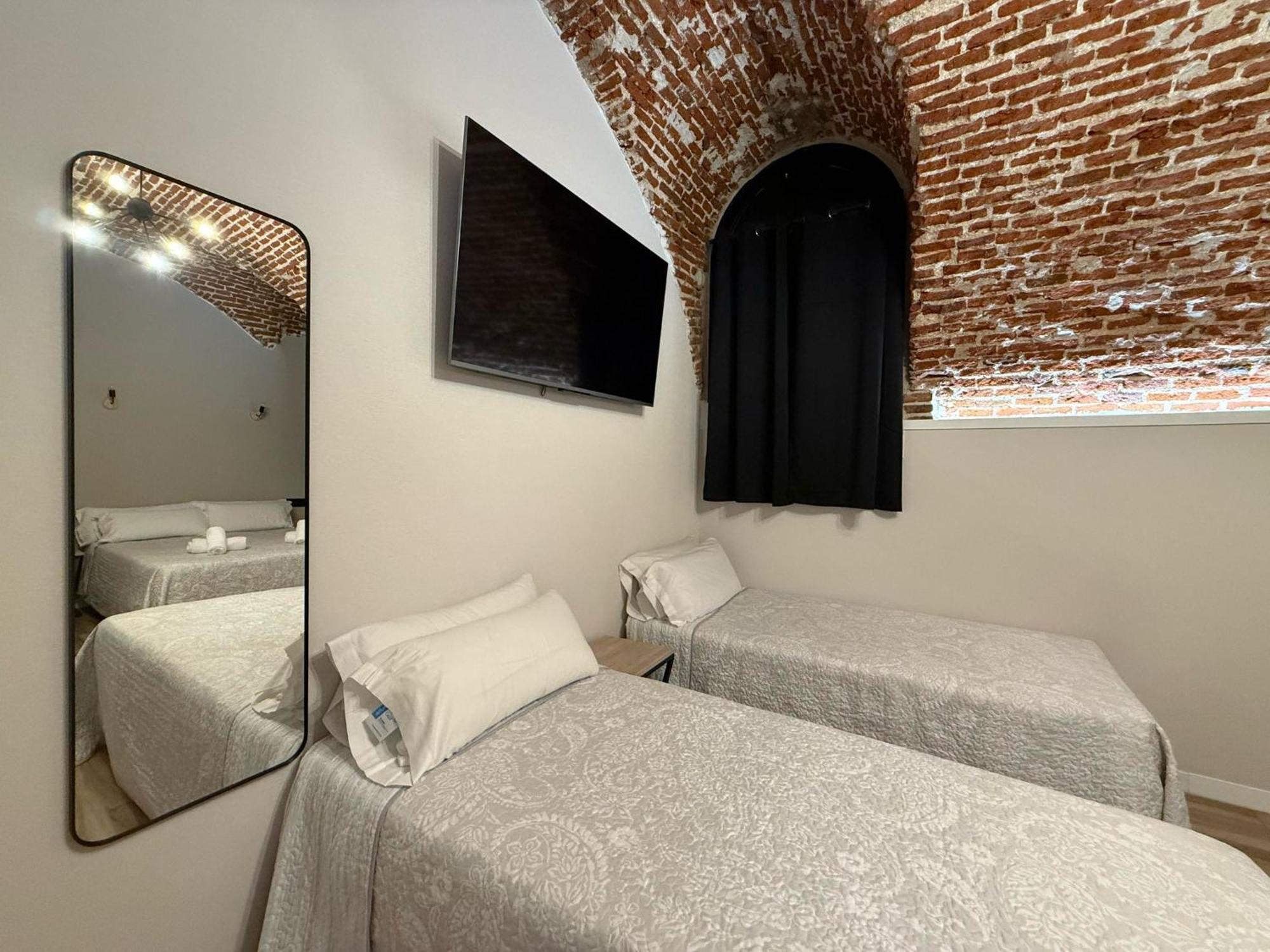 Cc Opera Suites Мадрид Экстерьер фото